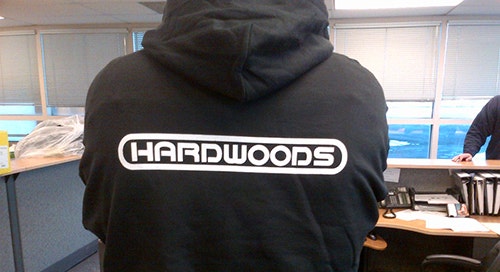 Top Advantages Of Using One Colour Design For Printing Your Custom T-Shirts